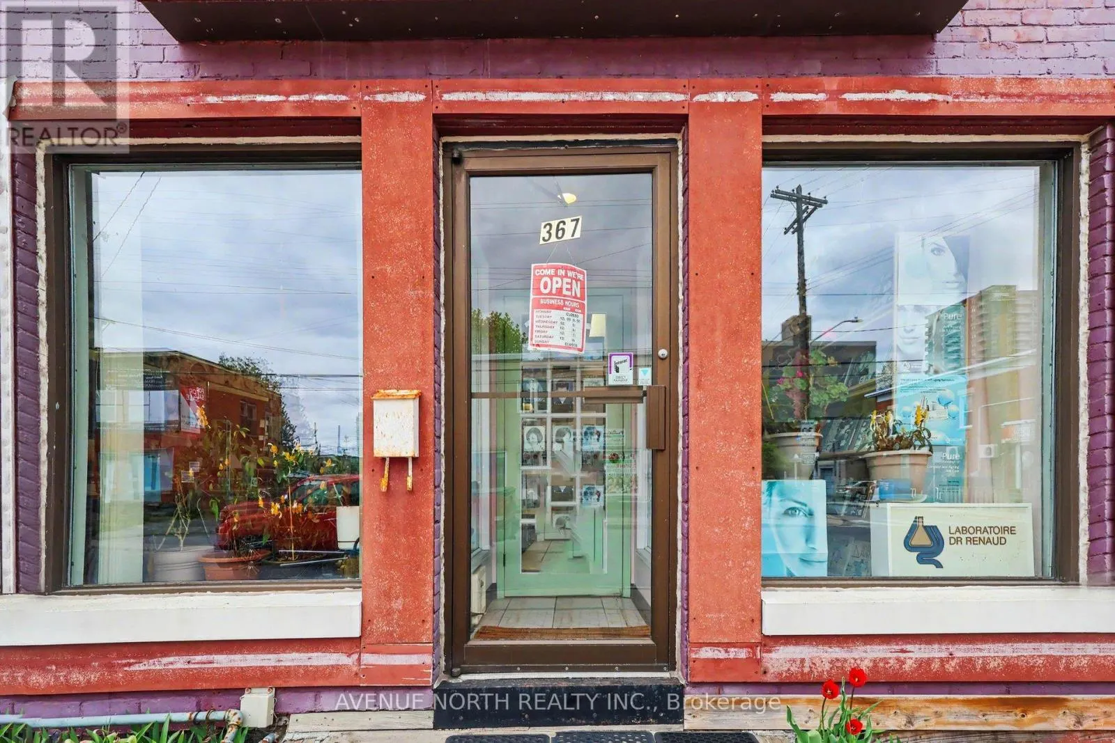 367 BOOTH STREET