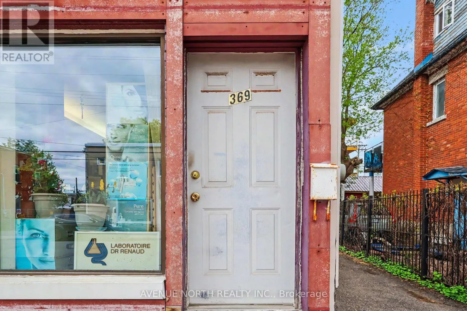 367 BOOTH STREET