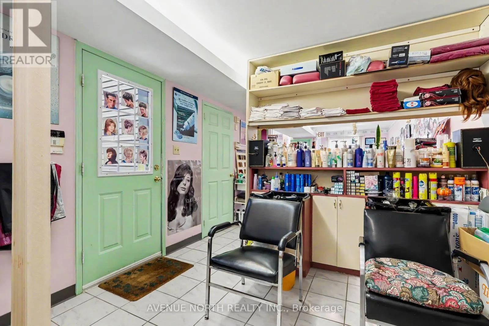 367 BOOTH STREET