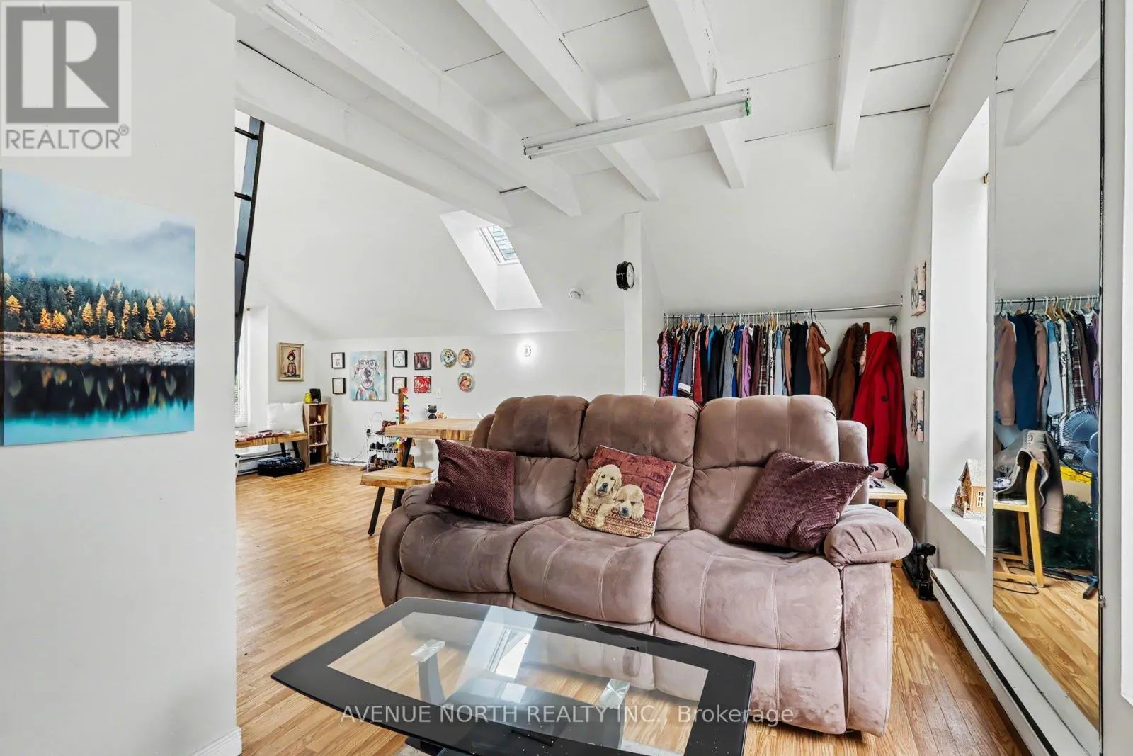 367 BOOTH STREET