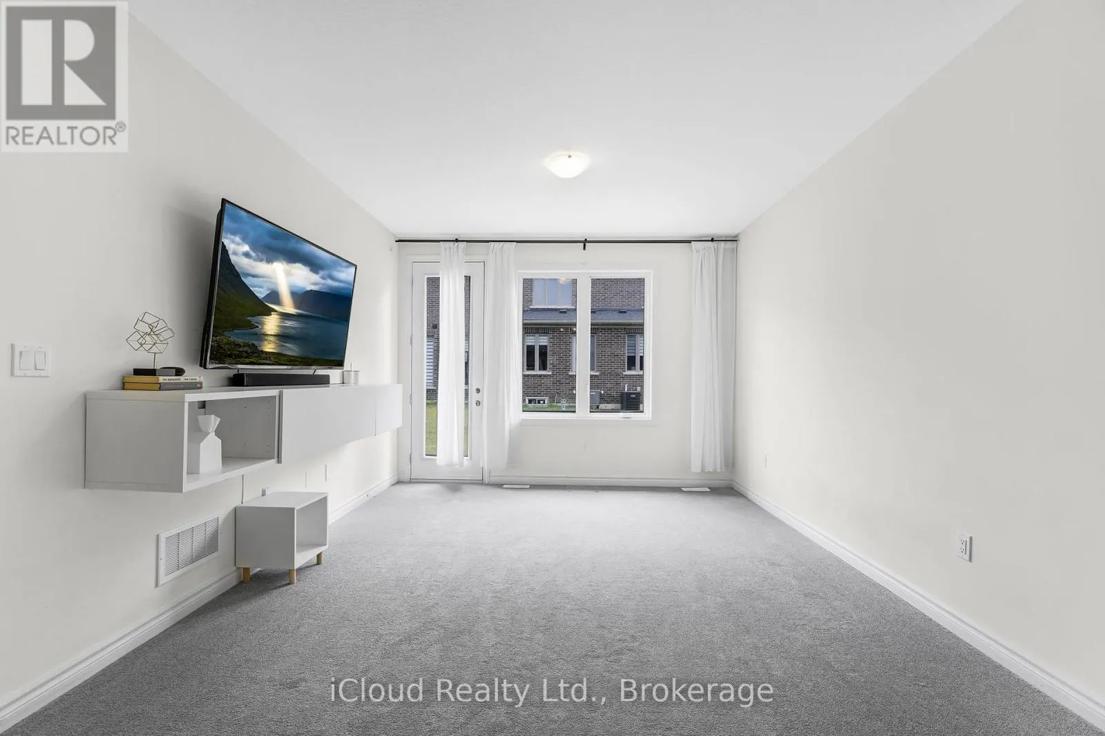 11 HARWOOD STREET
