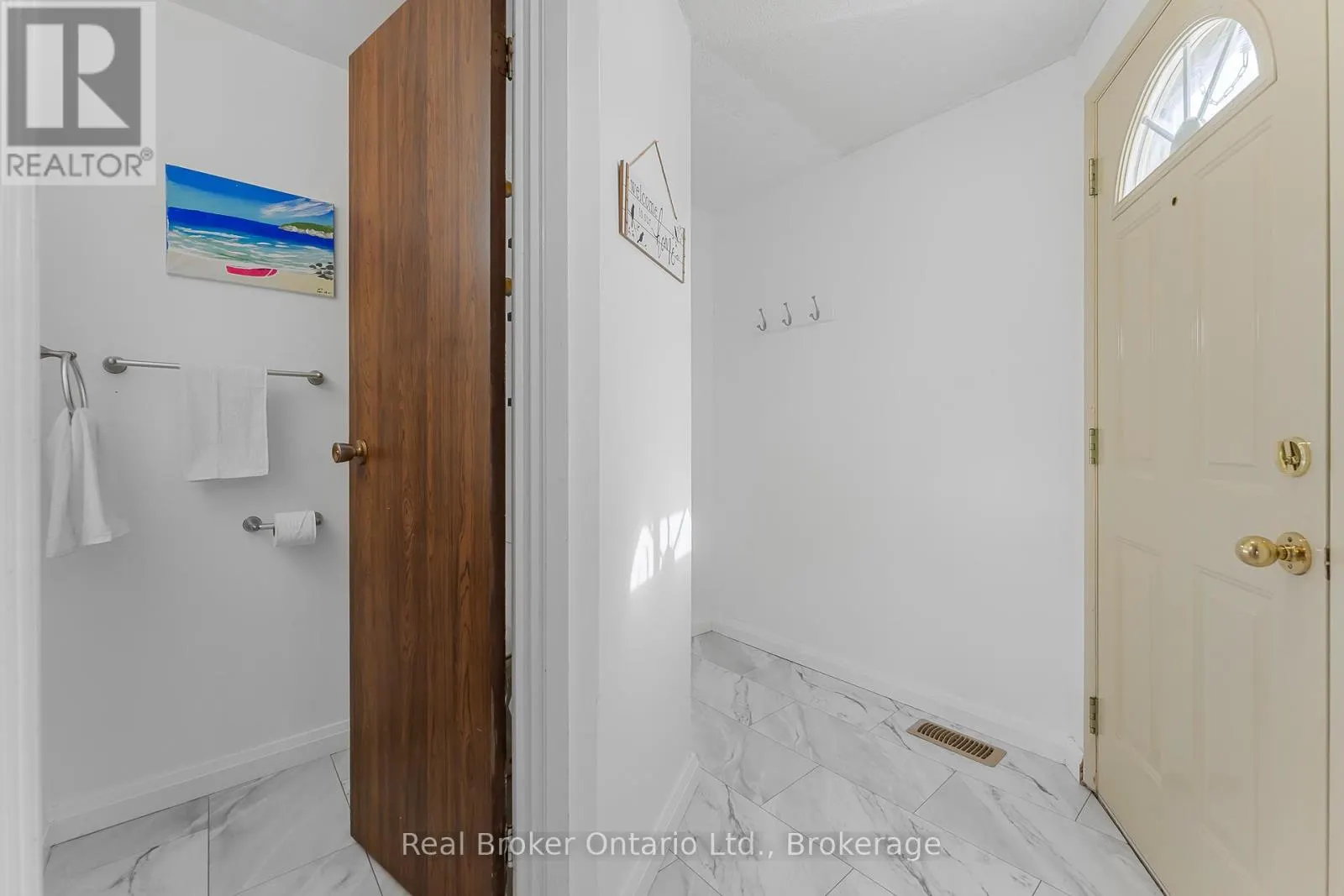 8 - 5982 DUNN STREET #8