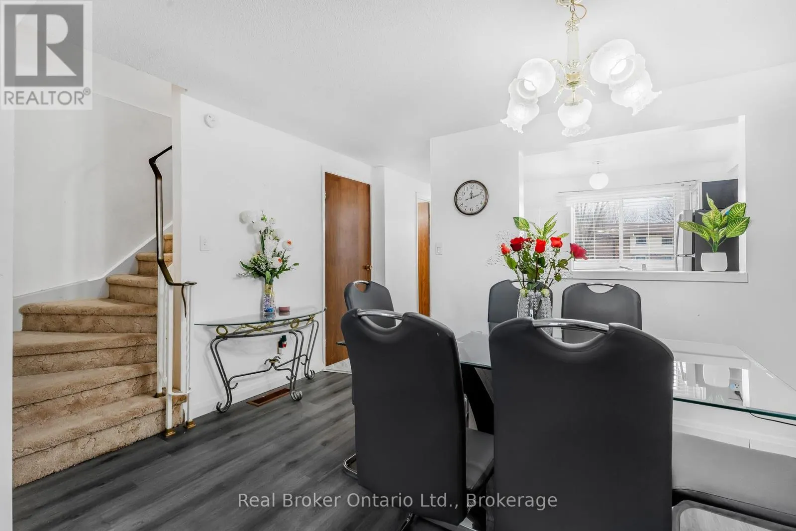 8 - 5982 DUNN STREET #8