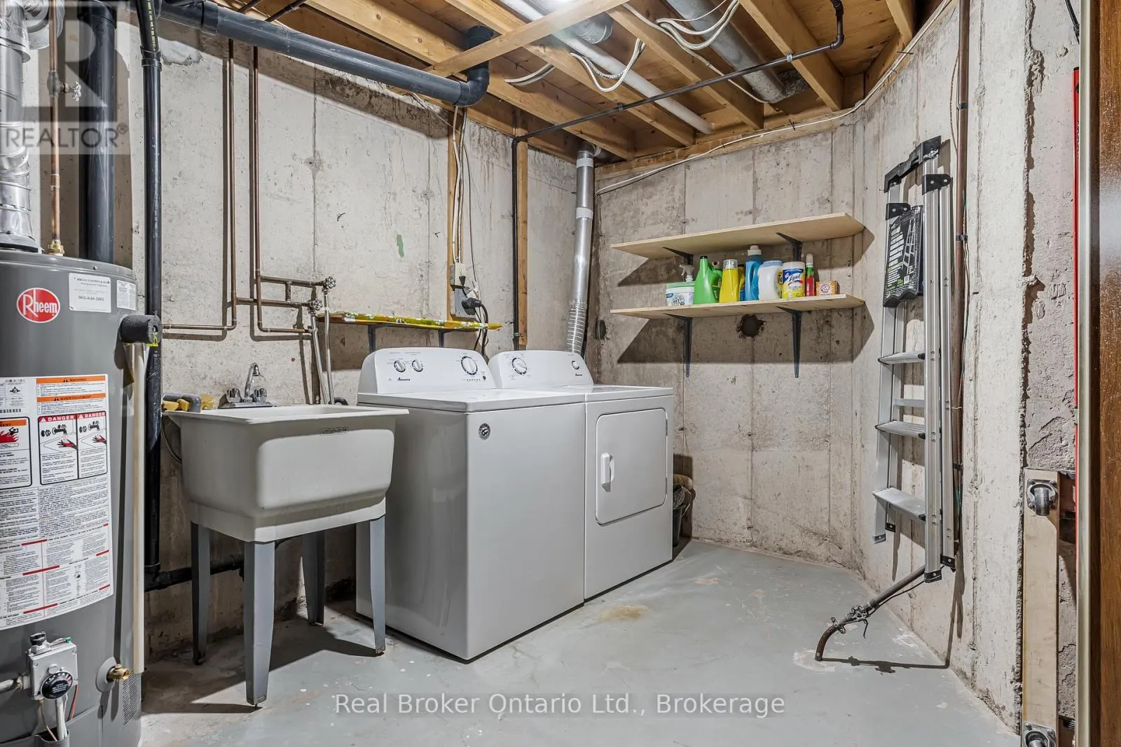 8 - 5982 DUNN STREET #8