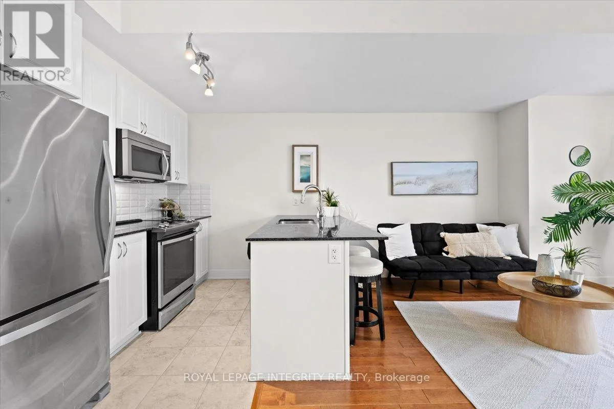 9 - 78 HOLMWOOD AVENUE