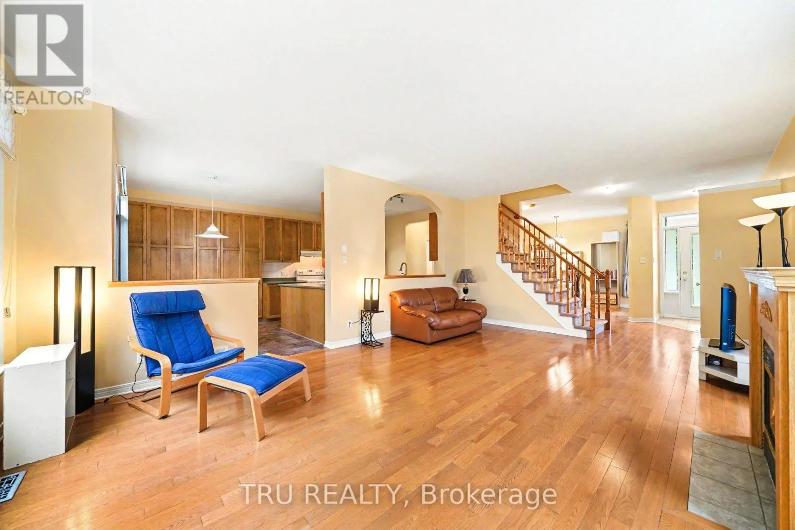 4082 OTTER TAIL CRESCENT