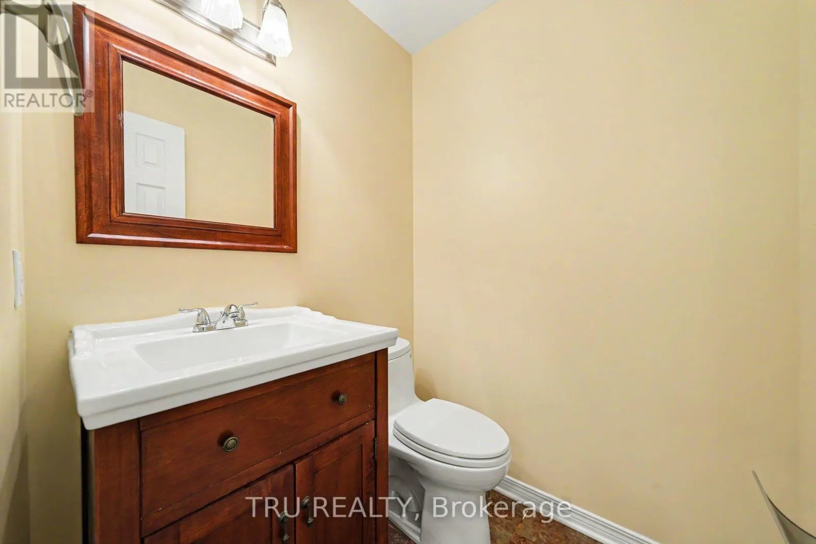 4082 OTTER TAIL CRESCENT
