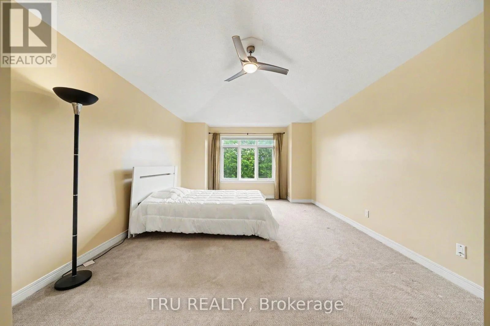 4082 OTTER TAIL CRESCENT