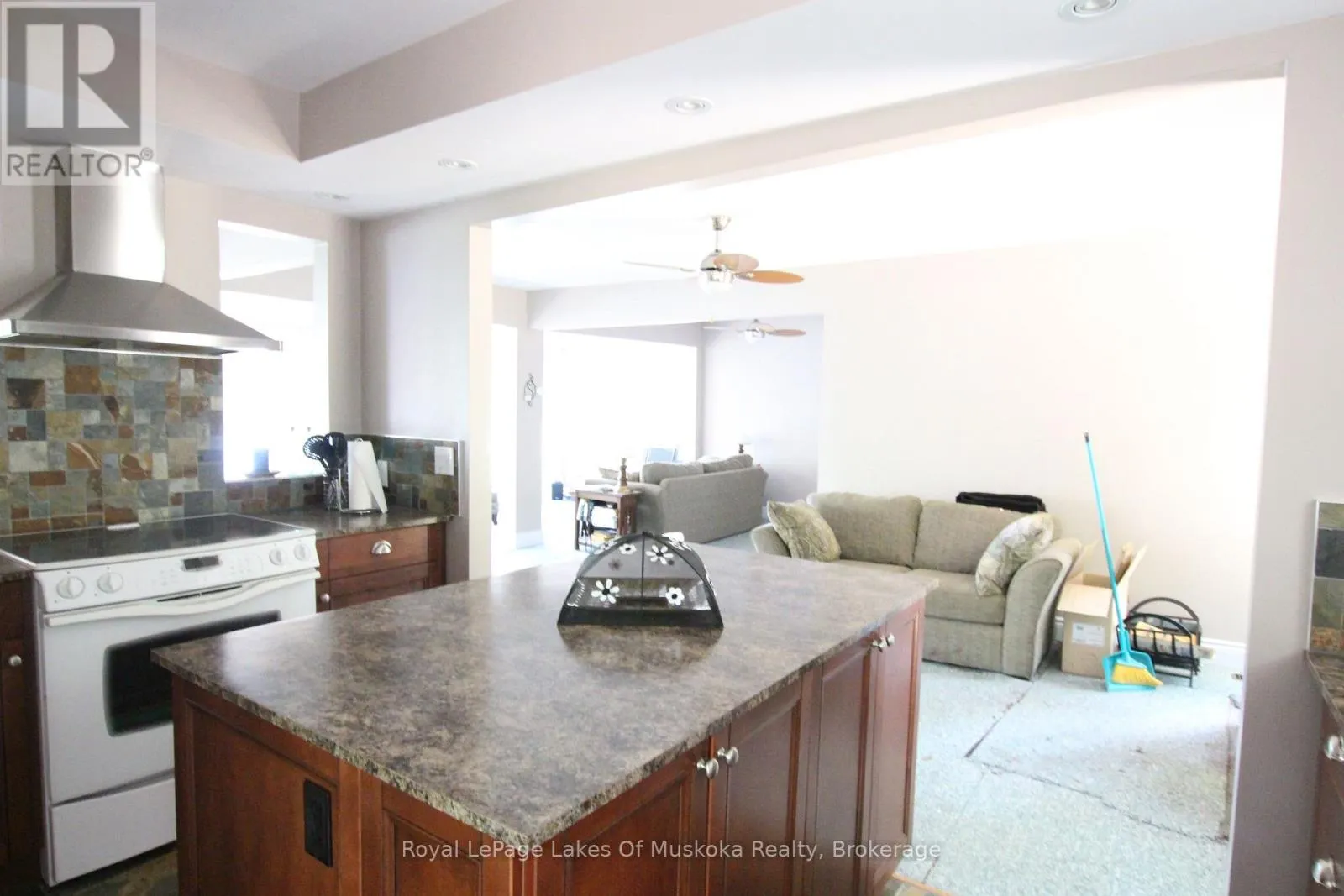 3712 BRUNEL ROAD