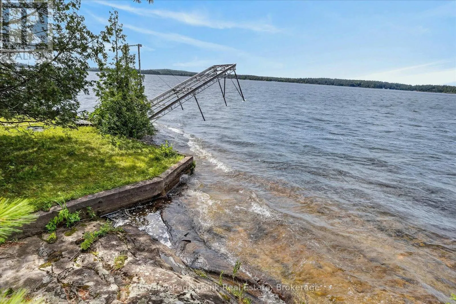 1550 ISLAND 85 STONEY LAKE