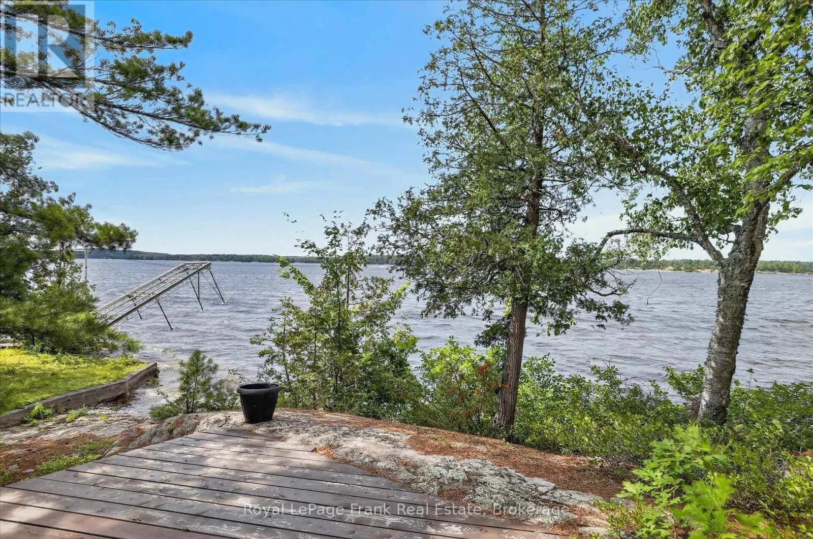 1550 ISLAND 85 STONEY LAKE