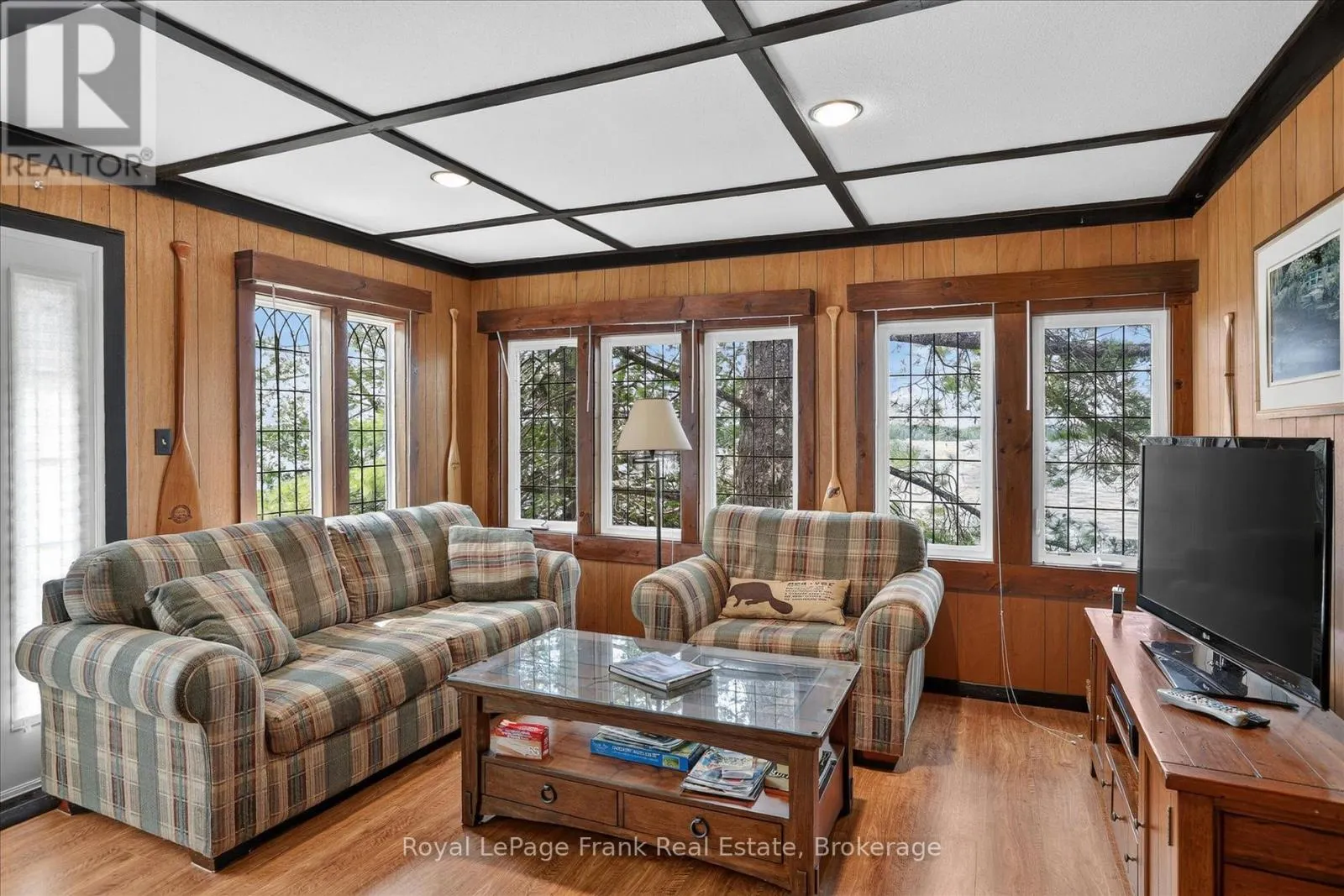 1550 ISLAND 85 STONEY LAKE
