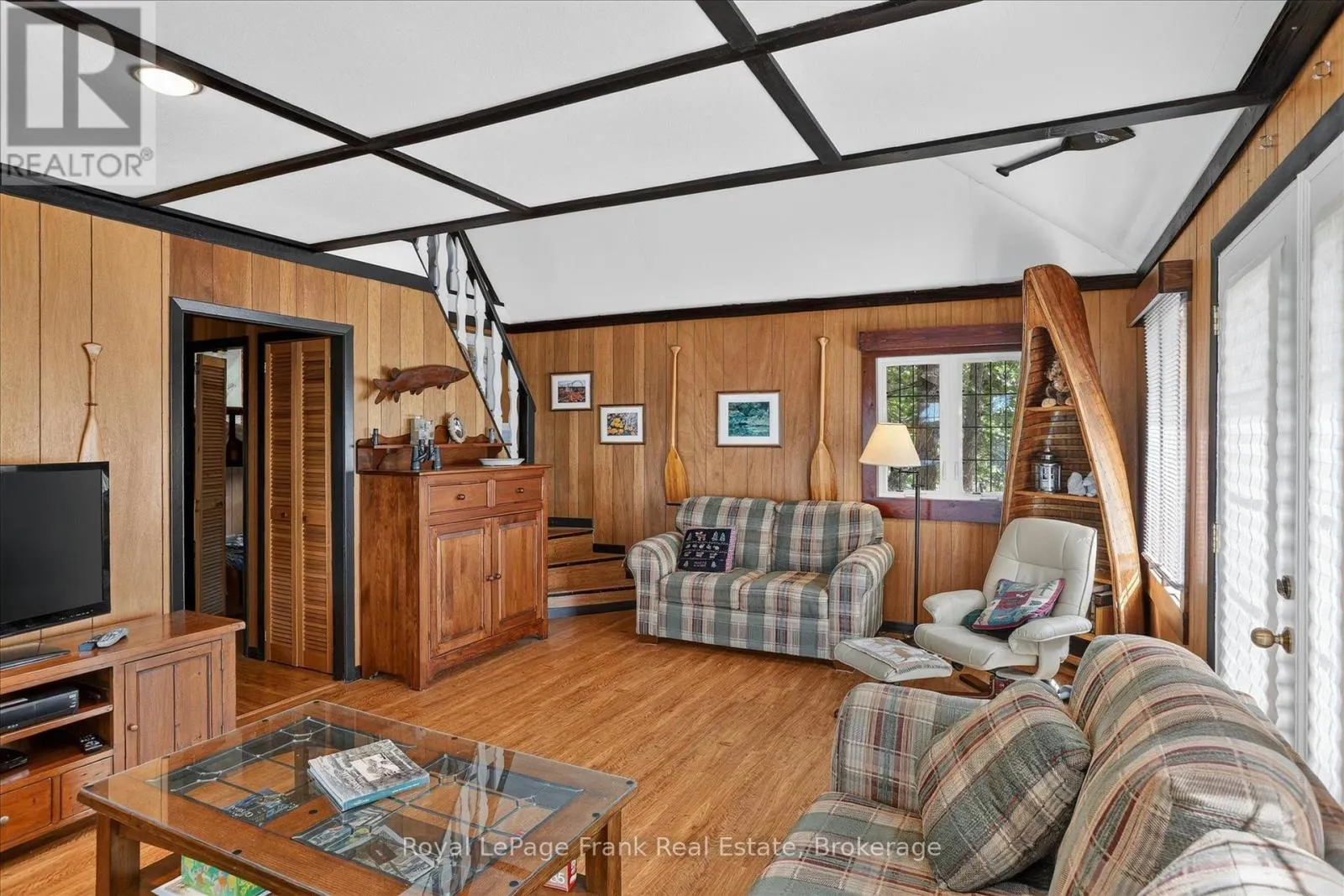 1550 ISLAND 85 STONEY LAKE