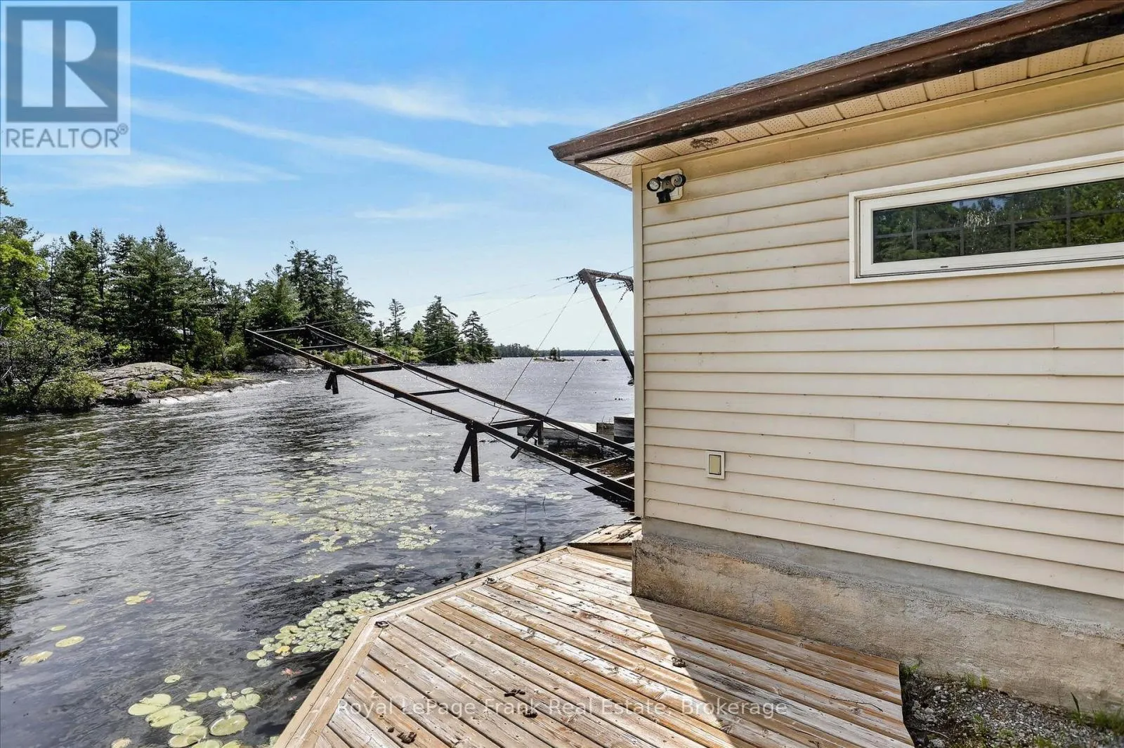 1550 ISLAND 85 STONEY LAKE
