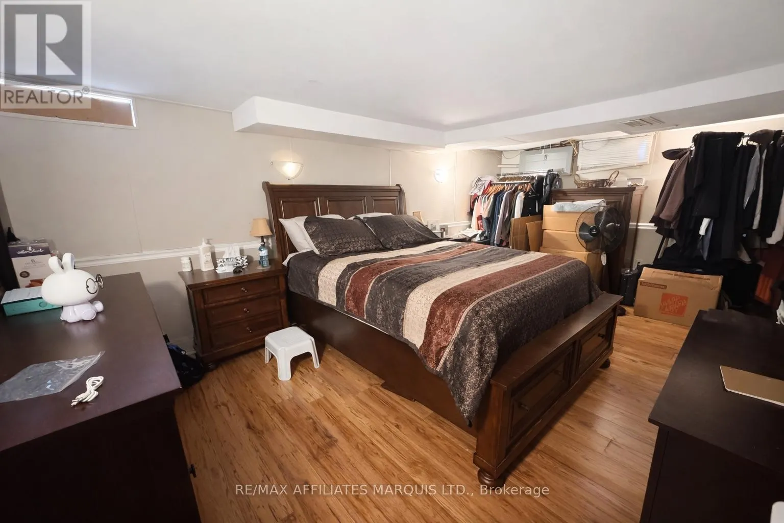 120-120A GUY STREET