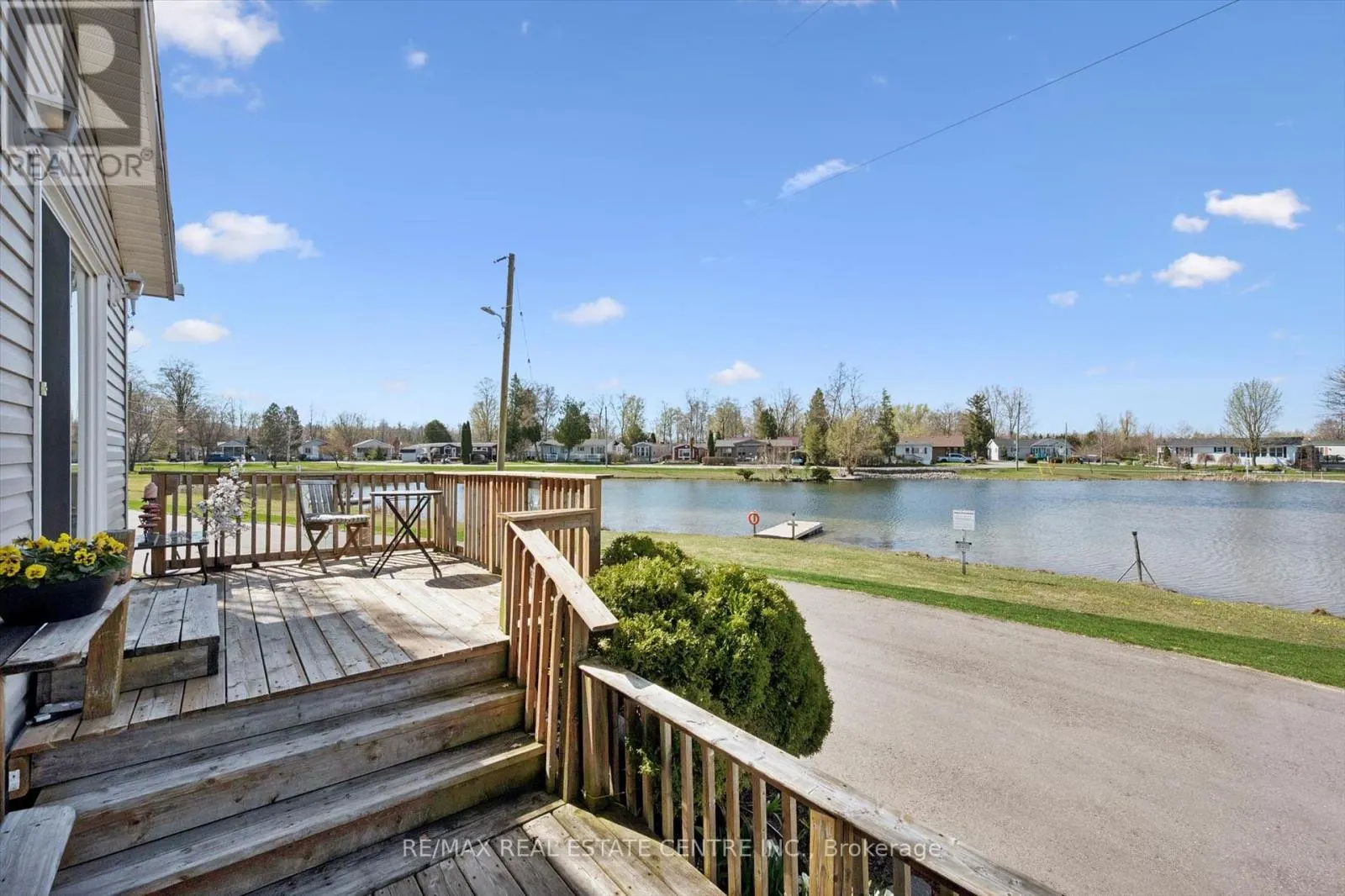 27 TRILLIUM BEACH PVT DRIVE