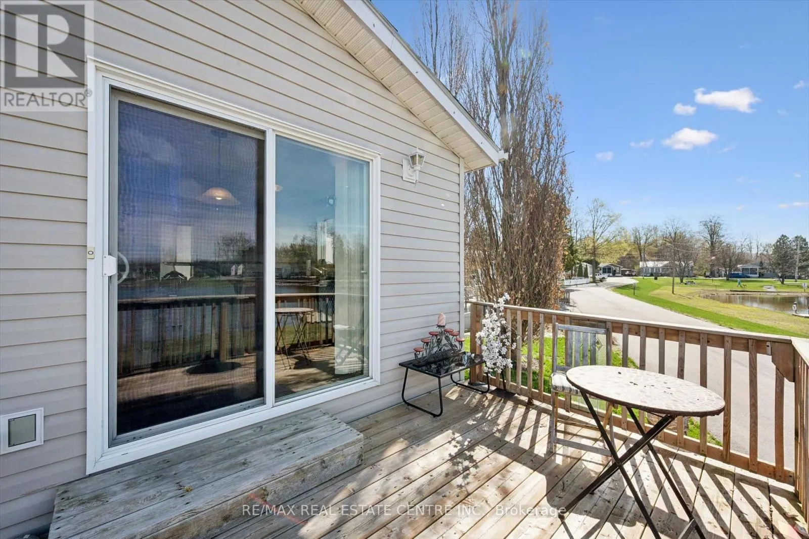 27 TRILLIUM BEACH PVT DRIVE