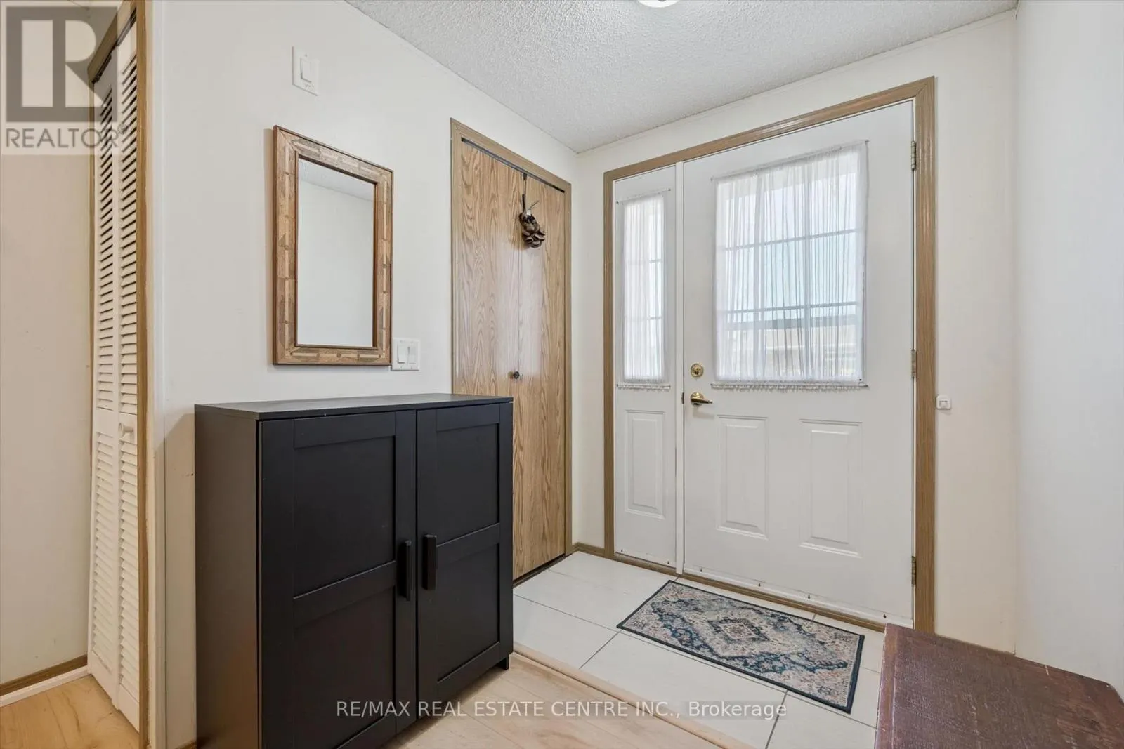 27 TRILLIUM BEACH PVT DRIVE