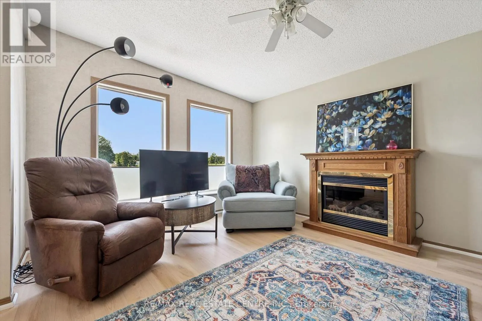 27 TRILLIUM BEACH PVT DRIVE