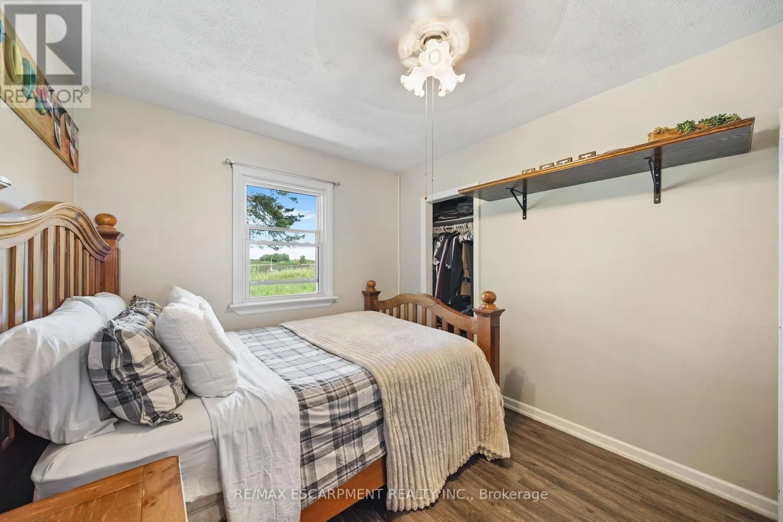 3 BOUSFIELD LANE