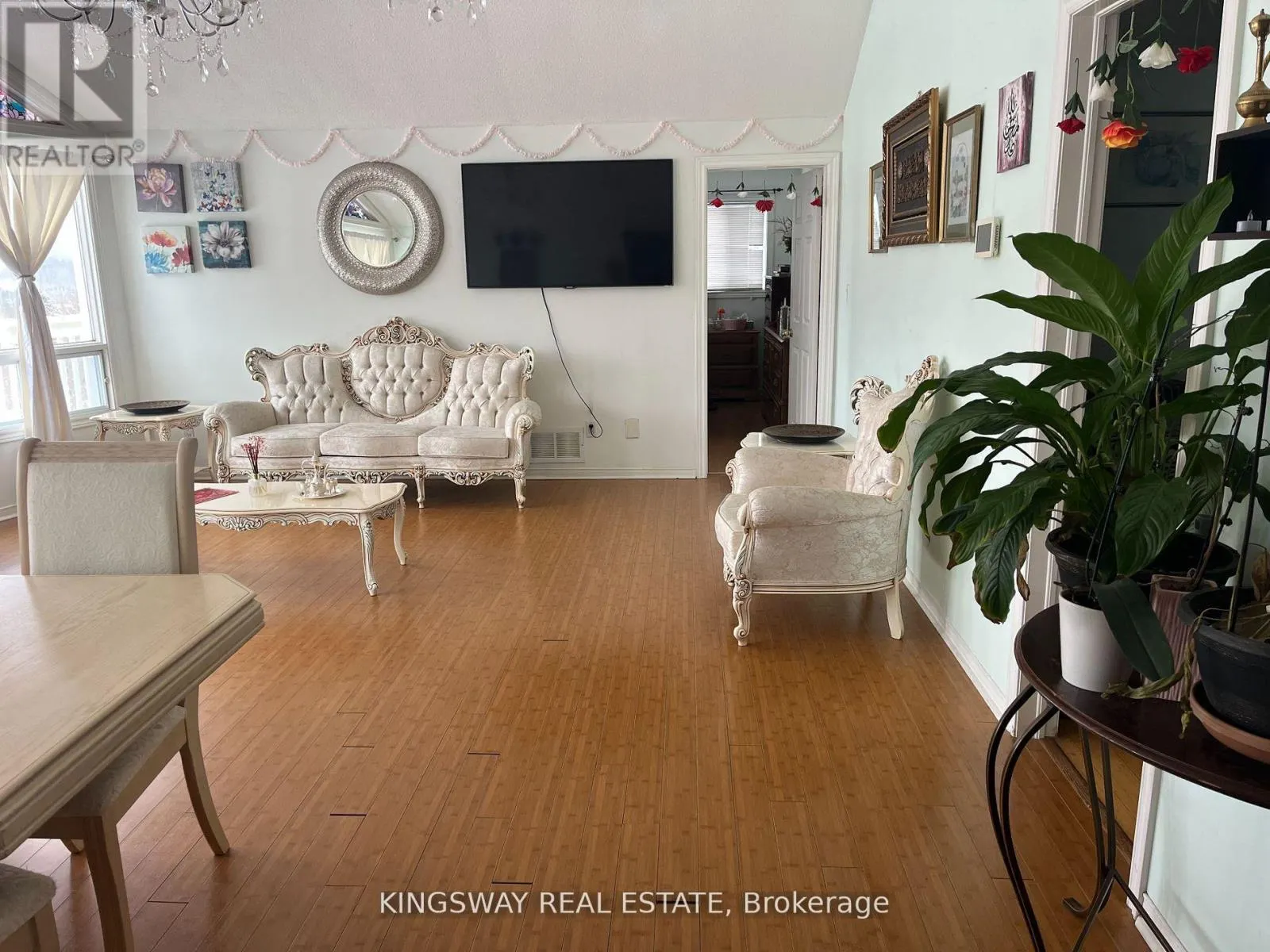 30 MOUNTAINVIEW ROAD