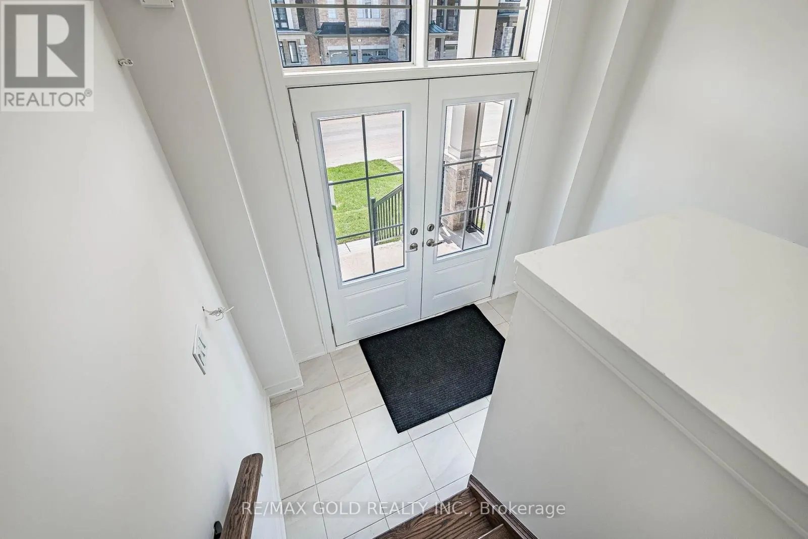 27 MUNDELL ROAD