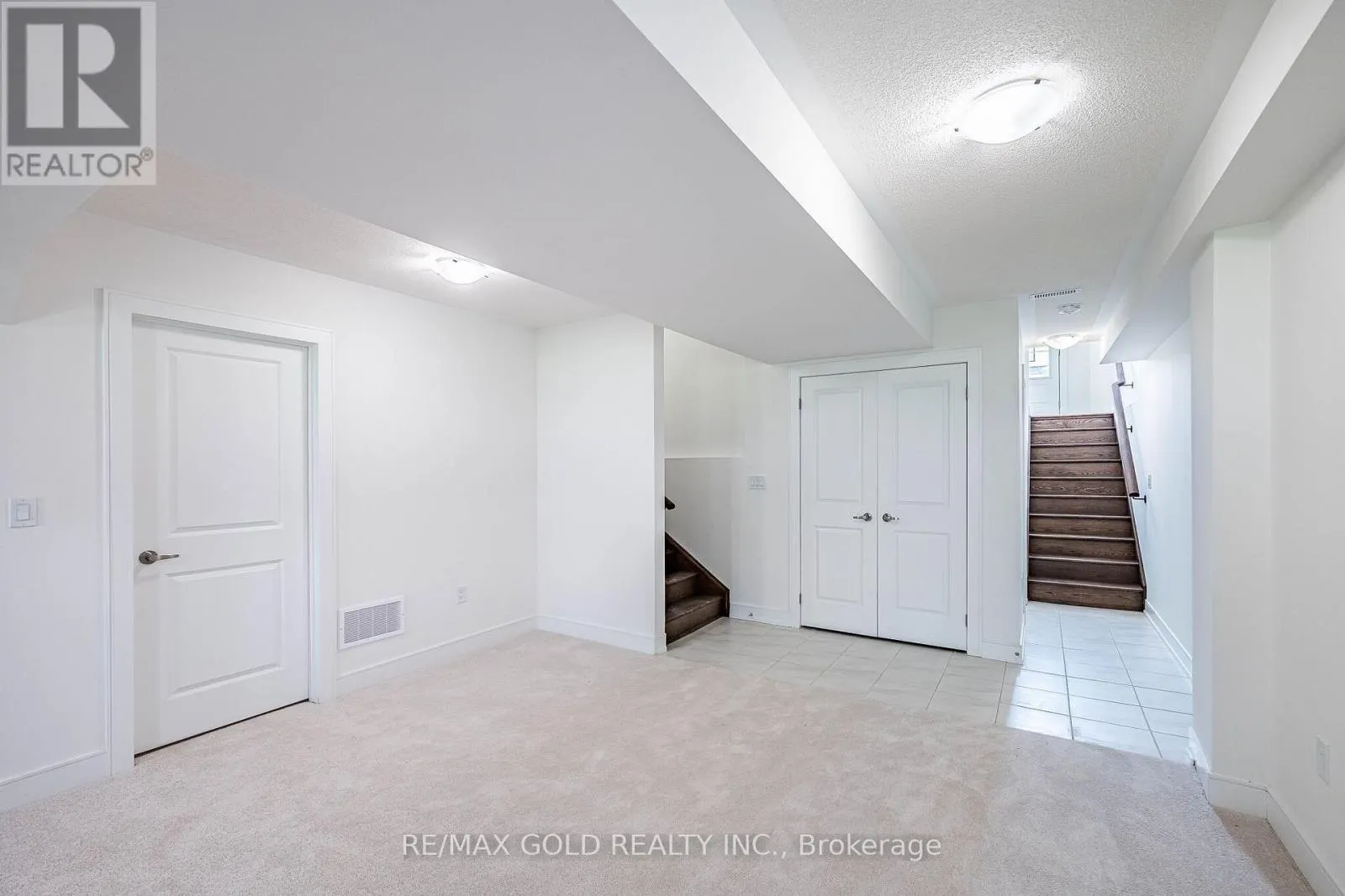 27 MUNDELL ROAD