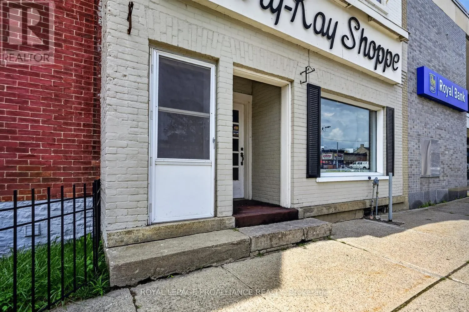 314-316 KING STREET W