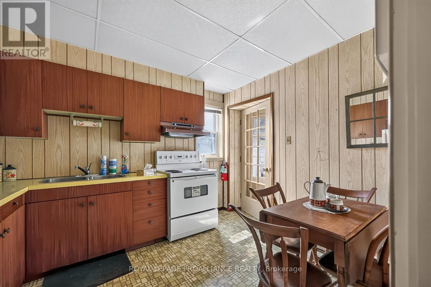 314-316 KING STREET W