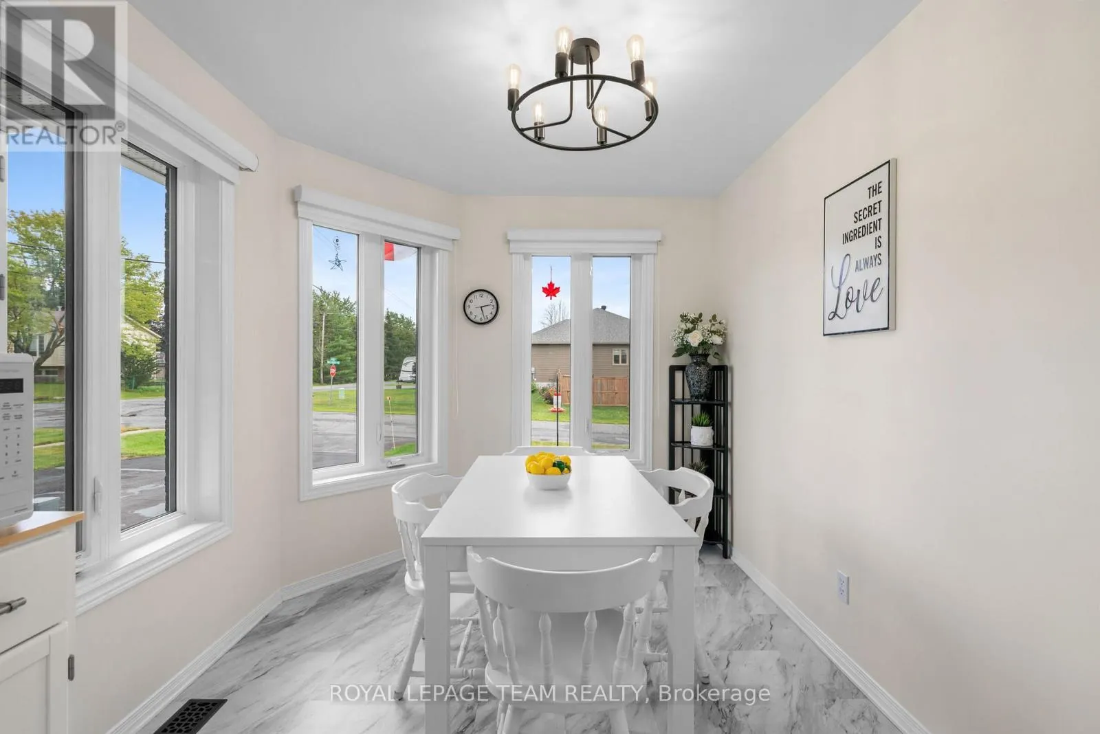 2 BILLINGS AVENUE W