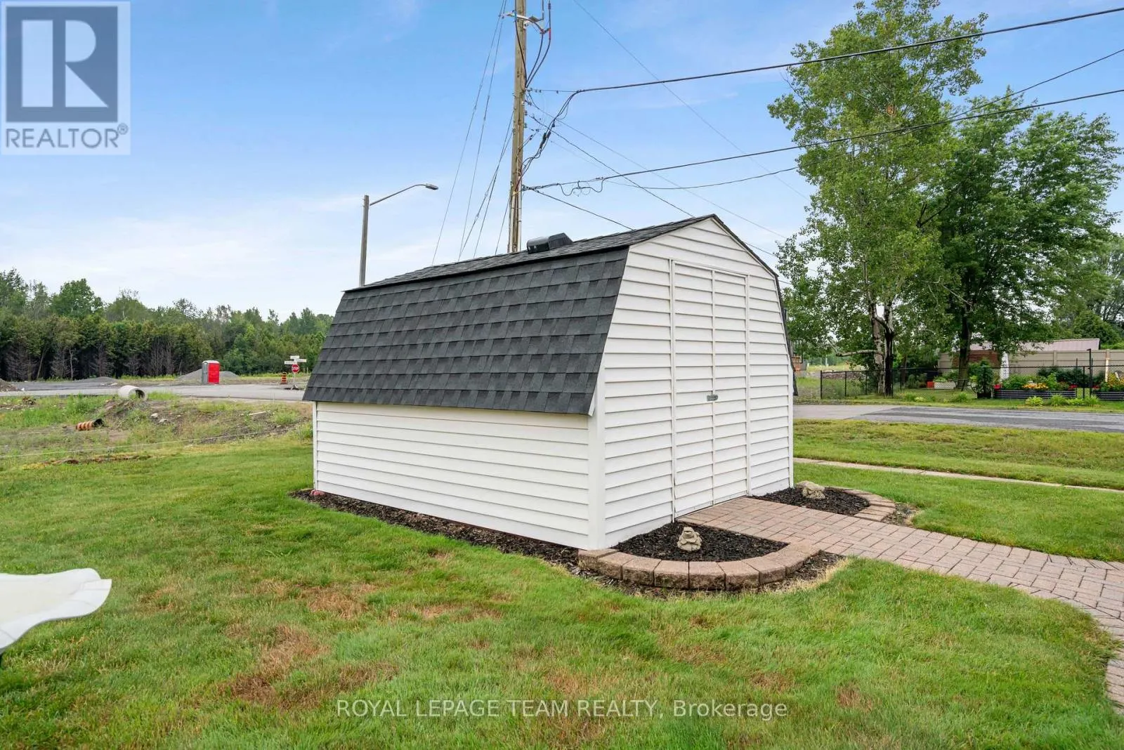 2 BILLINGS AVENUE W
