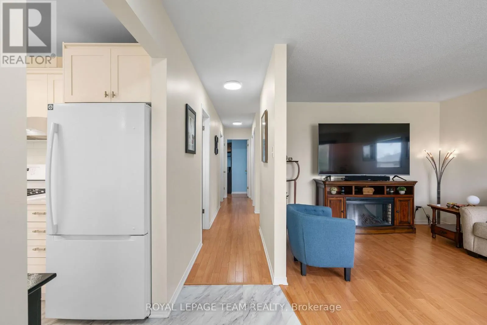 2 BILLINGS AVENUE W