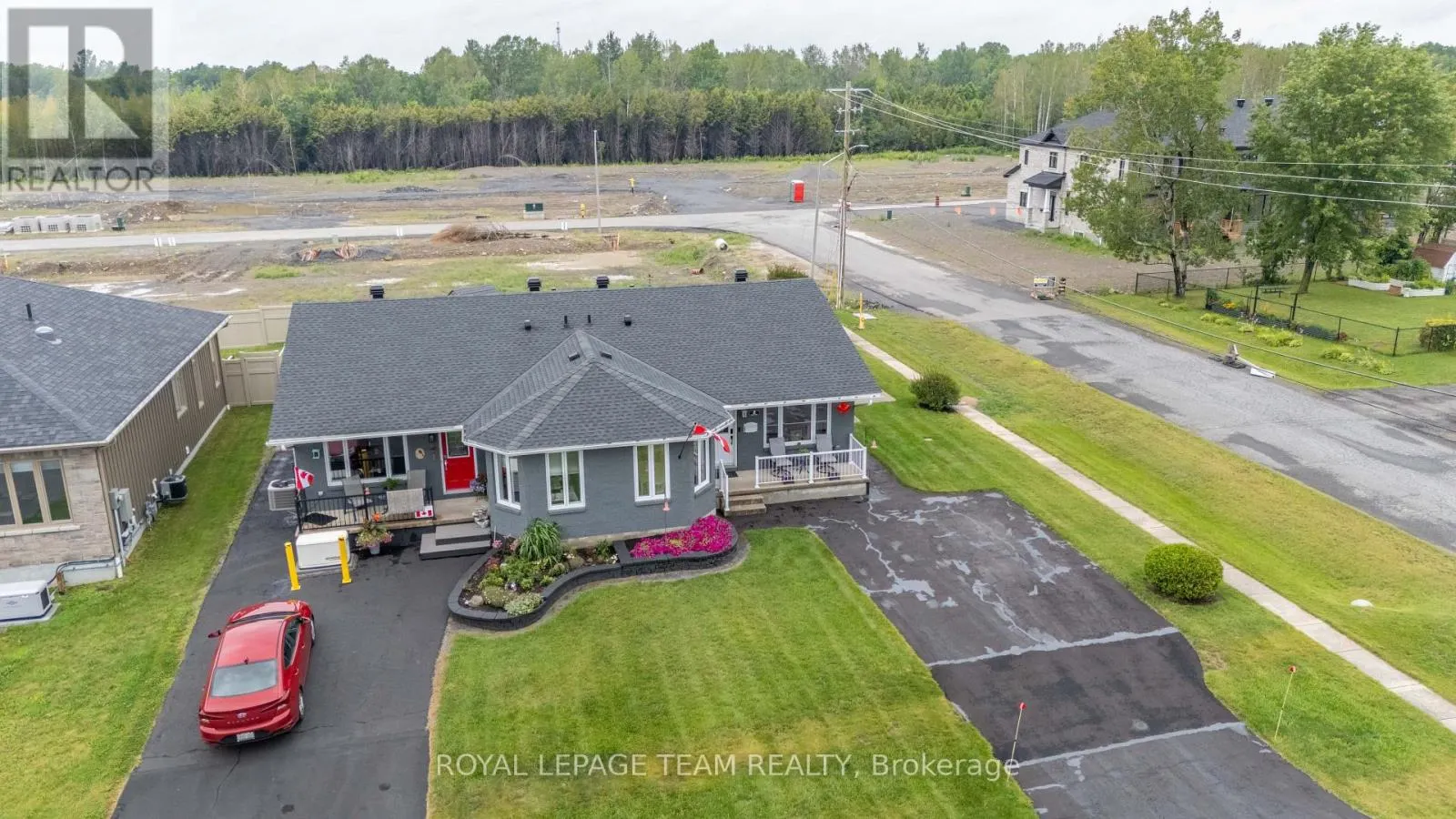 2 BILLINGS AVENUE W
