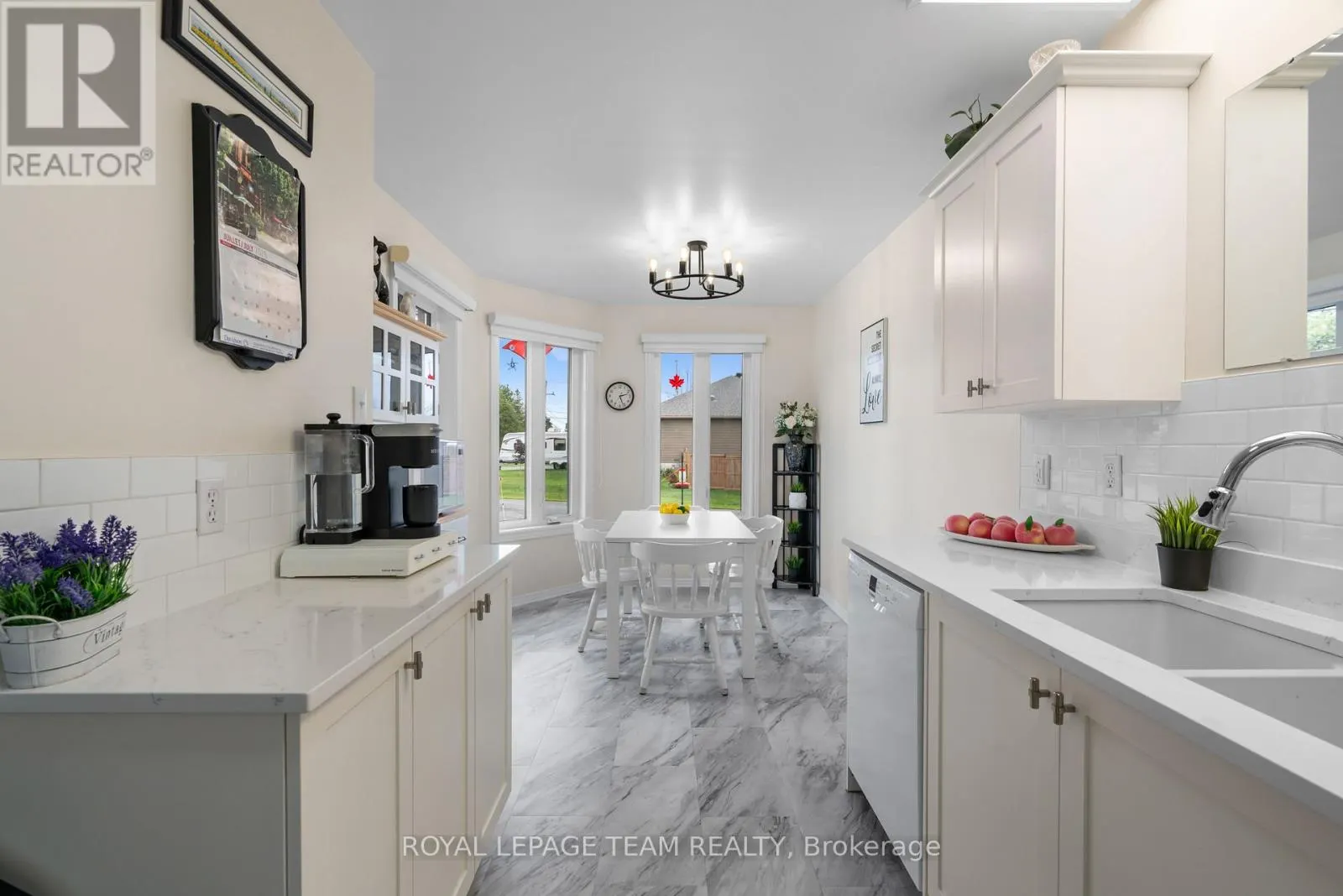 2 BILLINGS AVENUE W