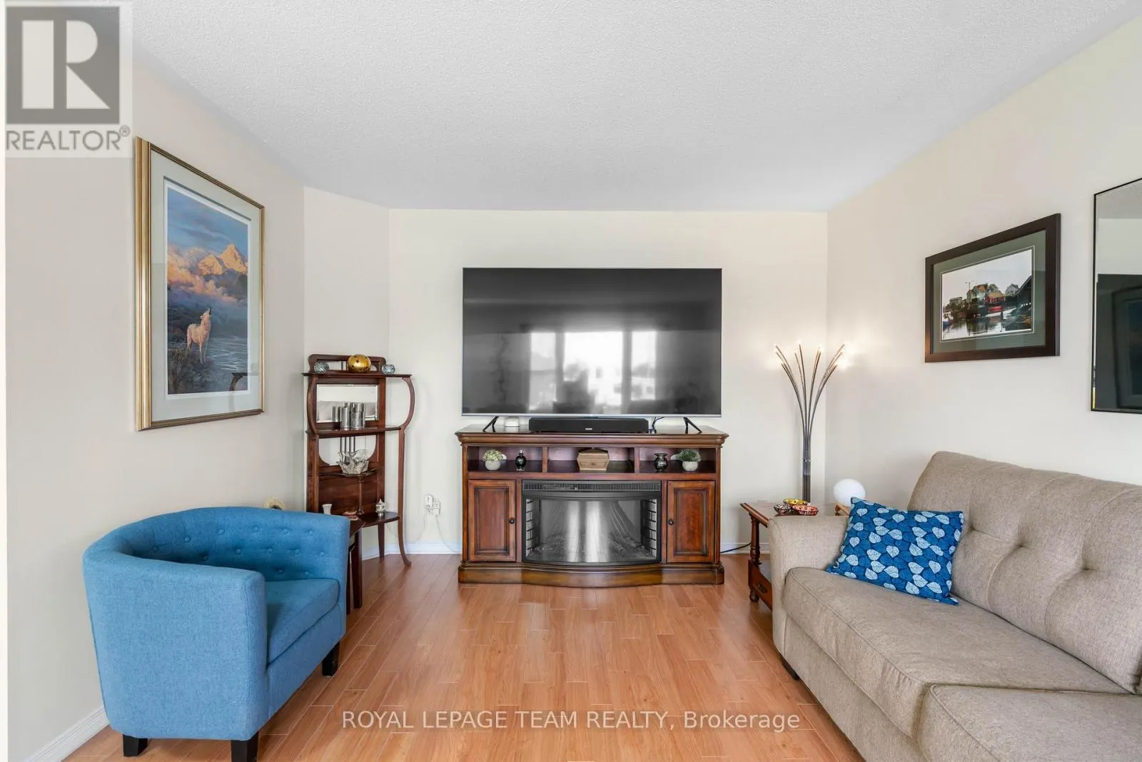 2 BILLINGS AVENUE W
