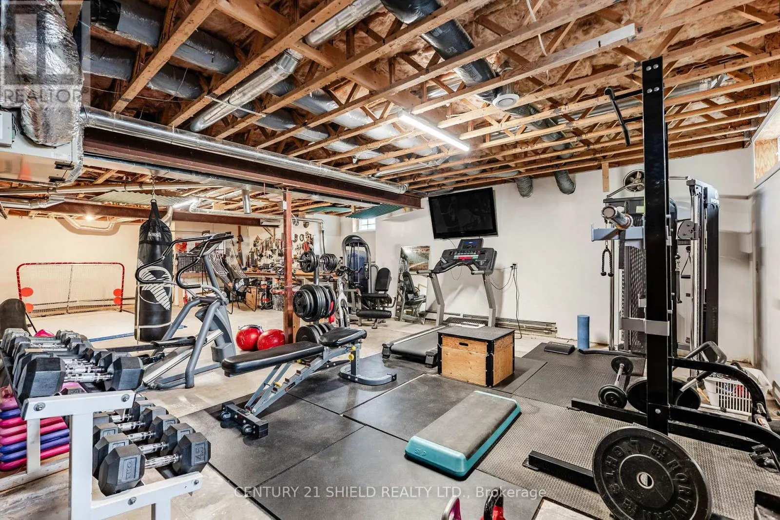 6274 KAREN DRIVE