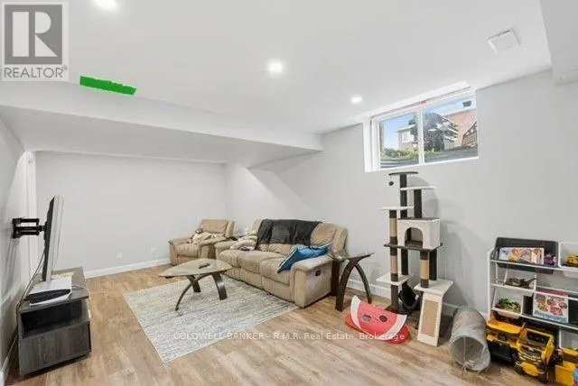 283 ROLLINGS STREET