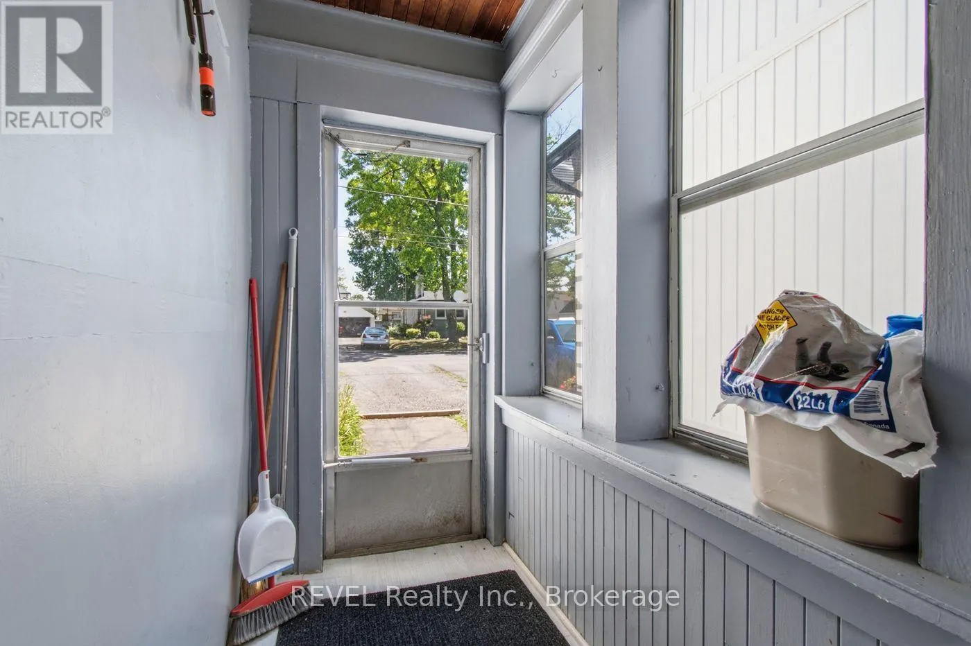 149 KNOLL STREET
