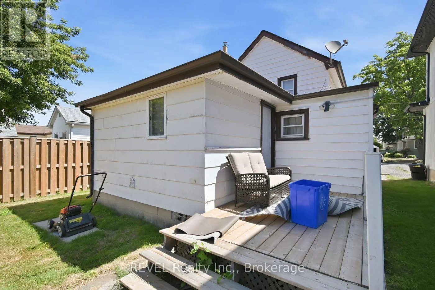 149 KNOLL STREET