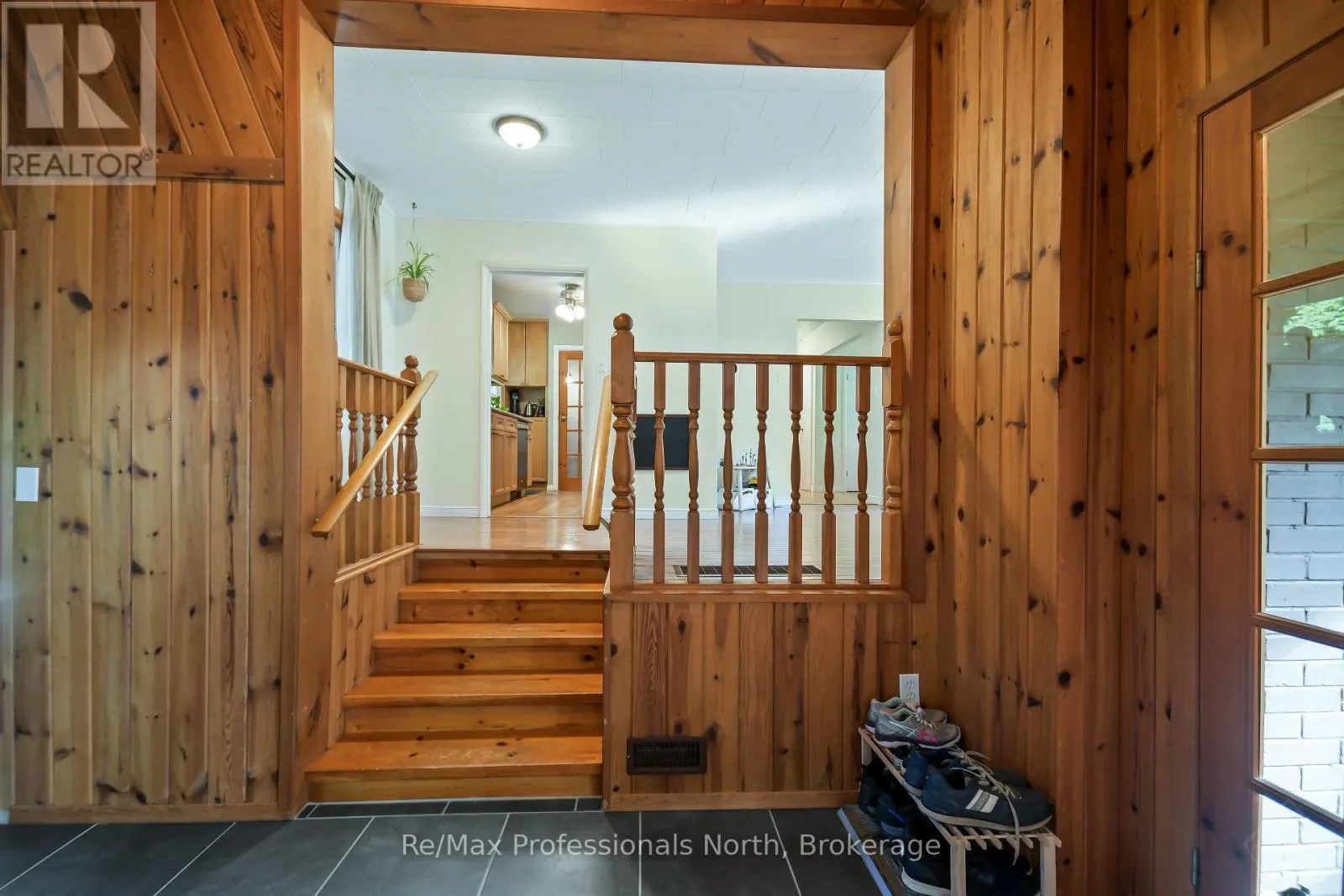775 MUSKOKA BEACH ROAD