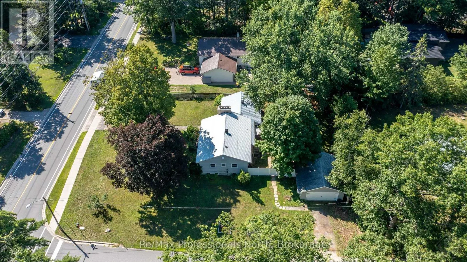 775 MUSKOKA BEACH ROAD