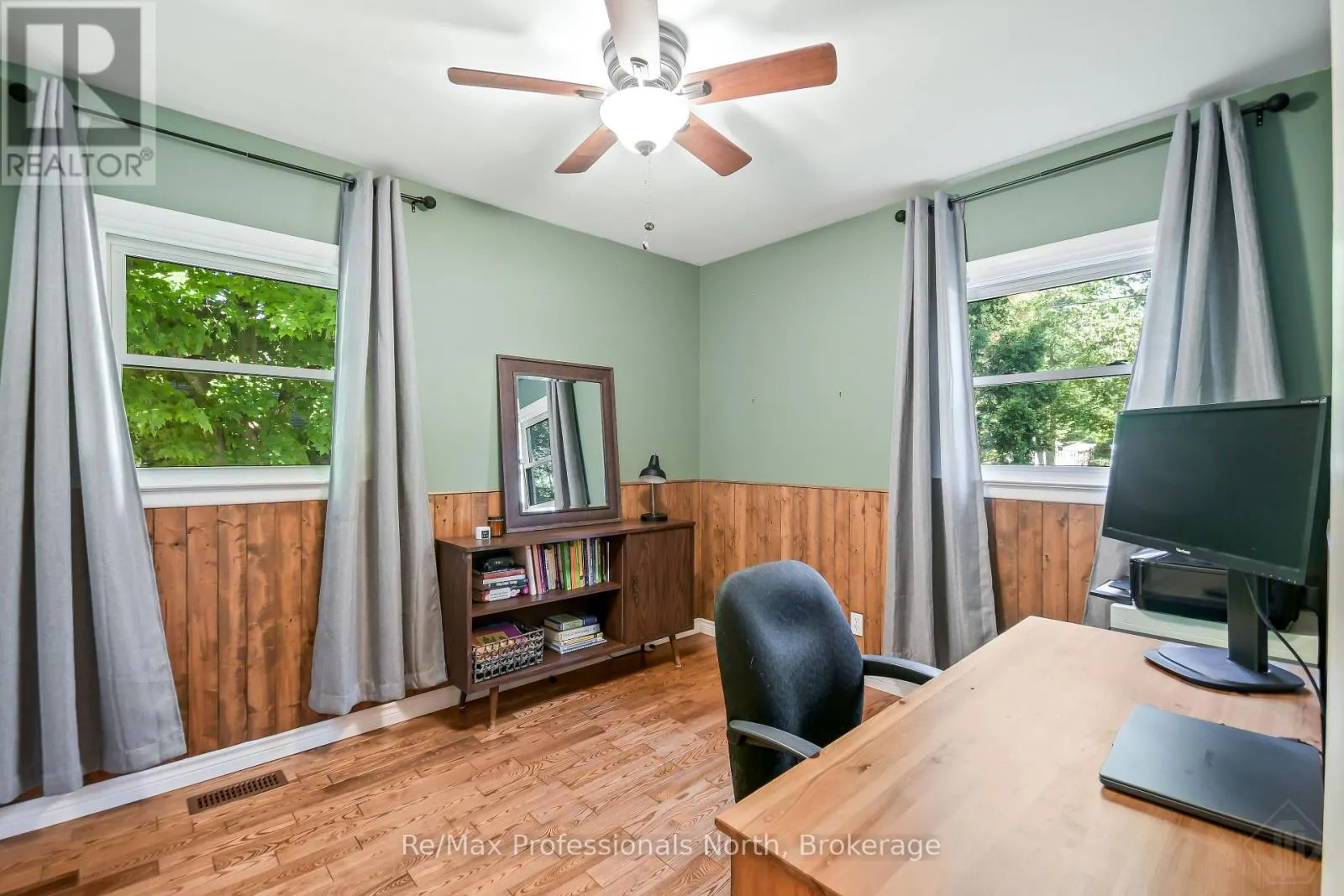 775 MUSKOKA BEACH ROAD