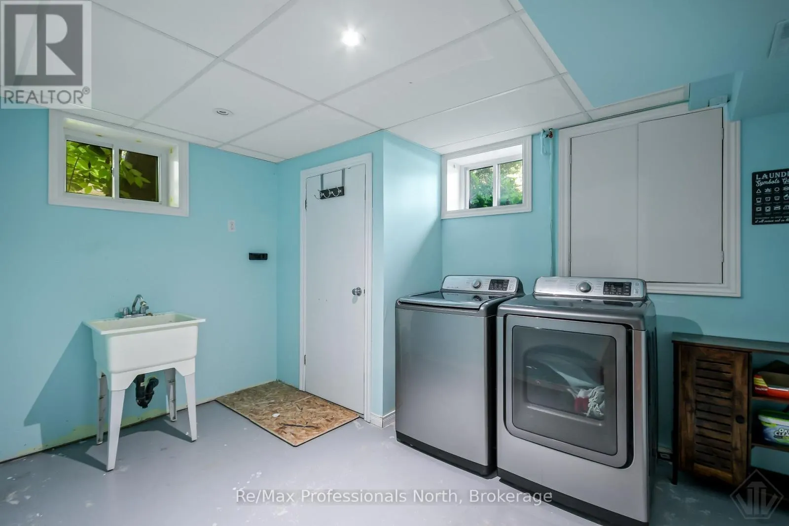 775 MUSKOKA BEACH ROAD