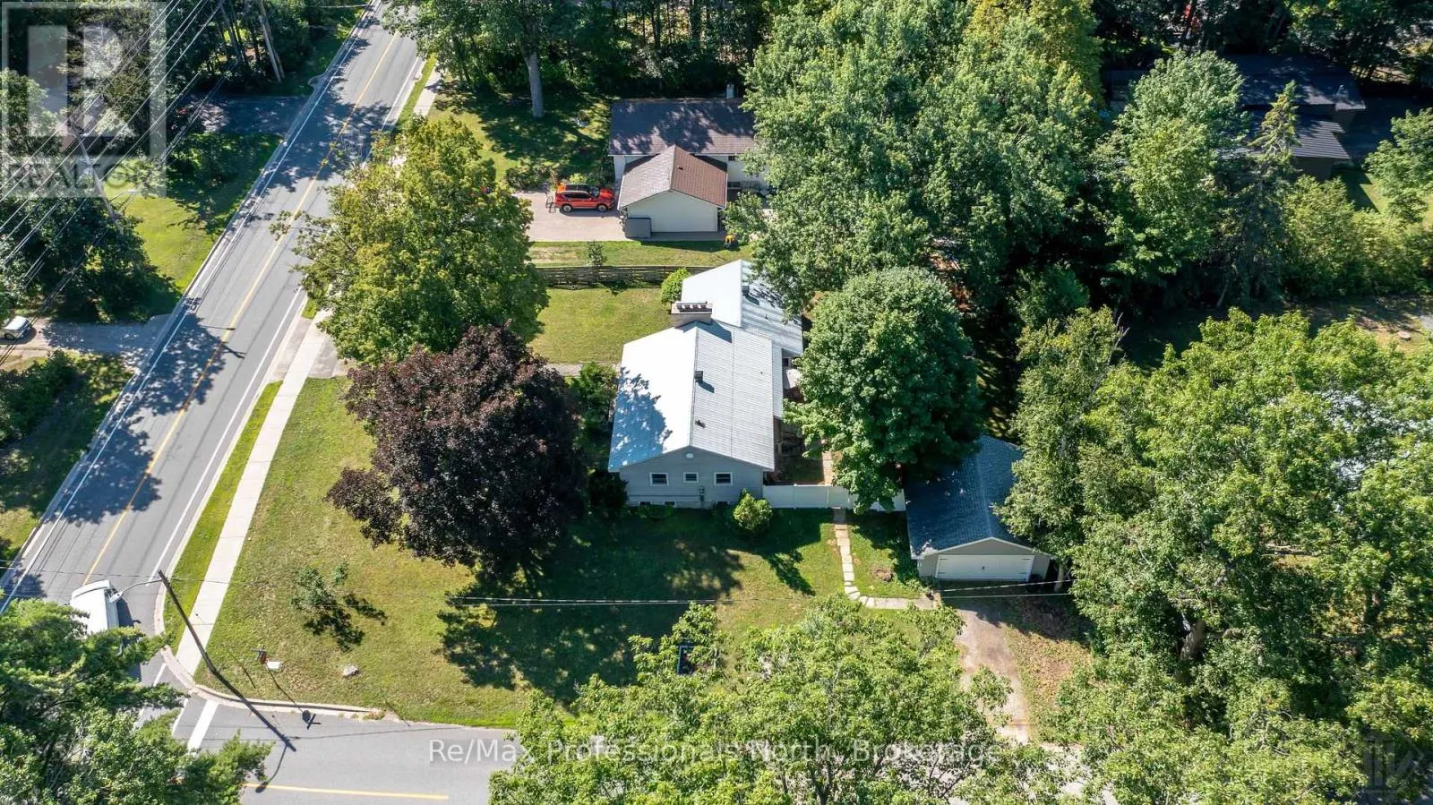 775 MUSKOKA BEACH ROAD