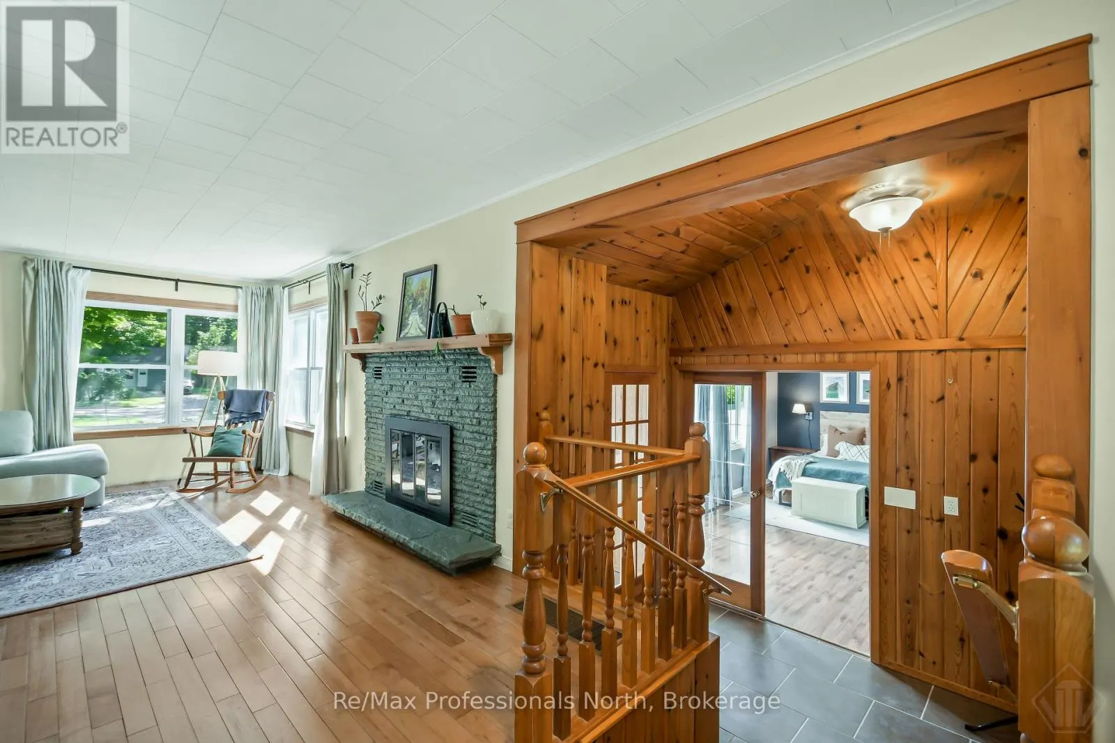 775 MUSKOKA BEACH ROAD