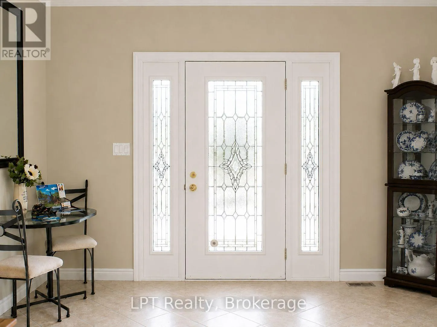 10 VICARI ROAD