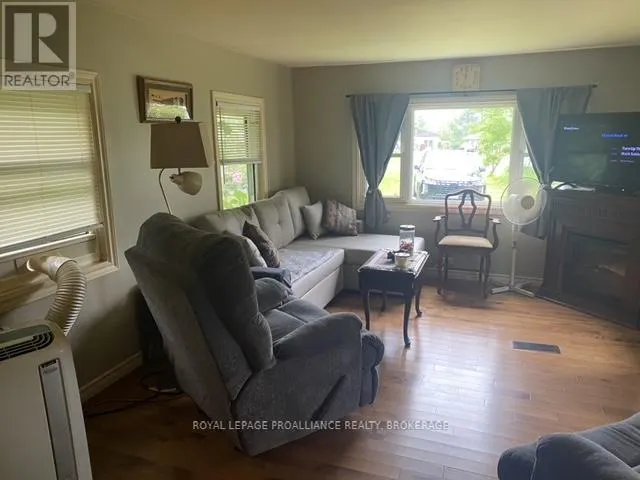 7 - 104 ELLISVILLE ROAD #7