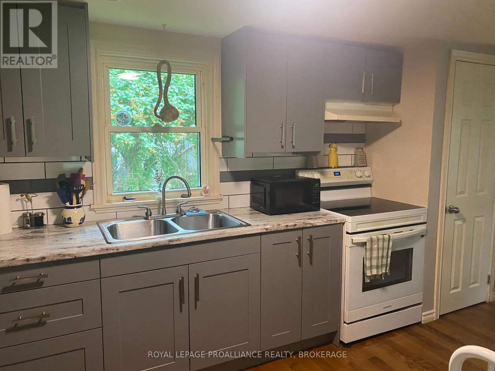 7 - 104 ELLISVILLE ROAD #7