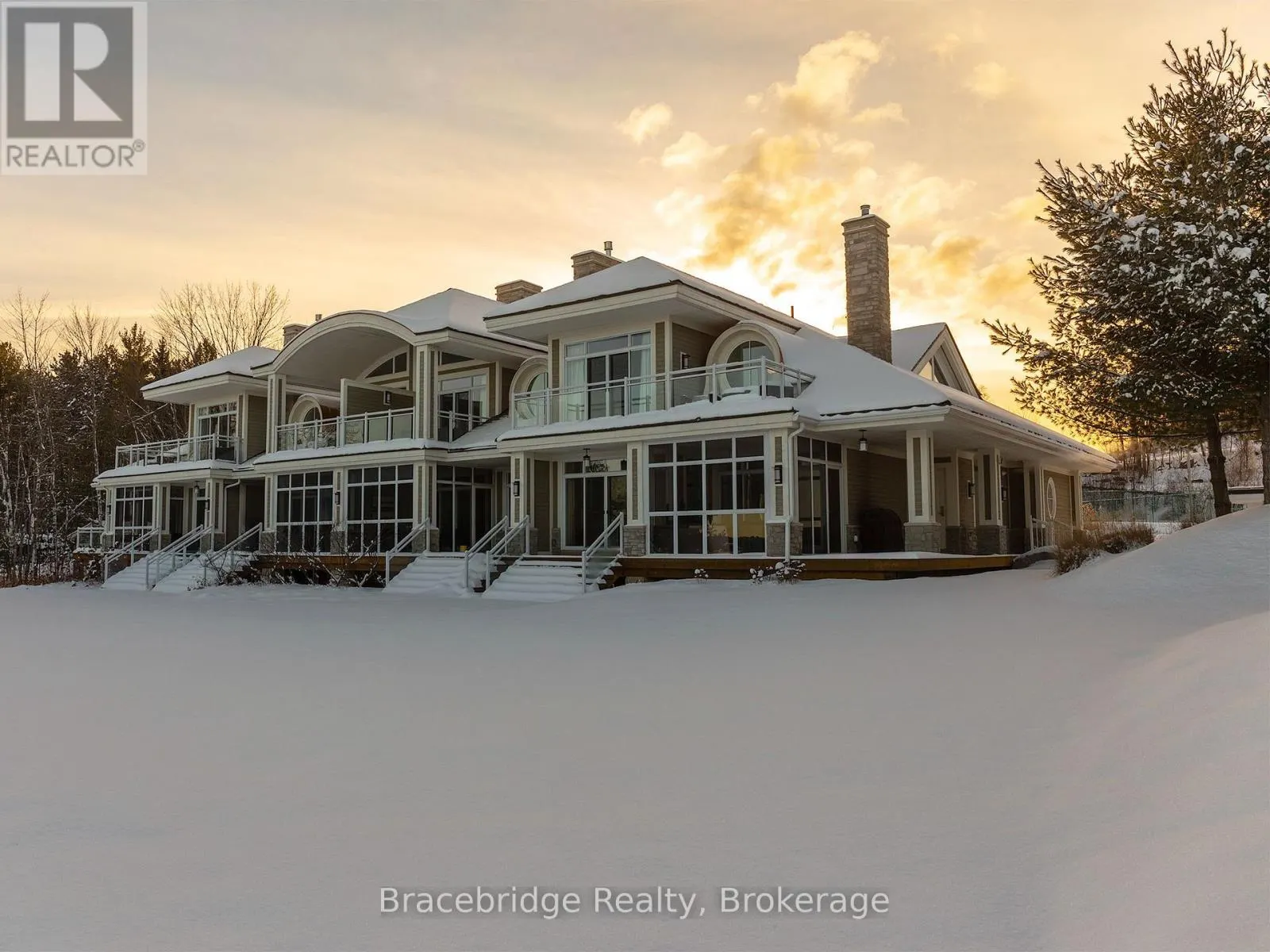 G102-C2 - 1869 MUSKOKA ROAD 118 HIGHWAY W #G102-C2