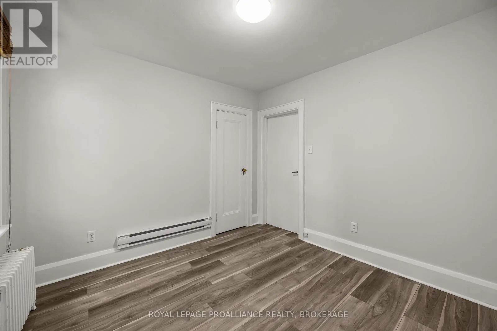 211 TORONTO STREET
